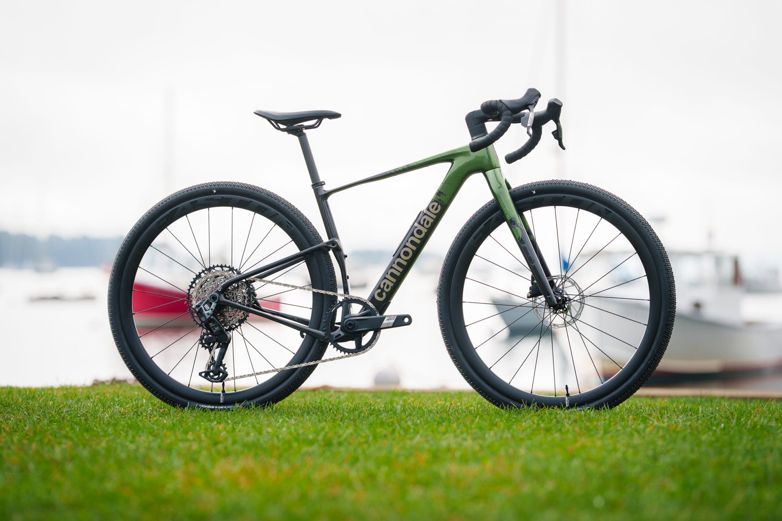 La Cannondale Topstone al test sul campo della bici gravel Velo per trovare la migliore bici gravel del 2026